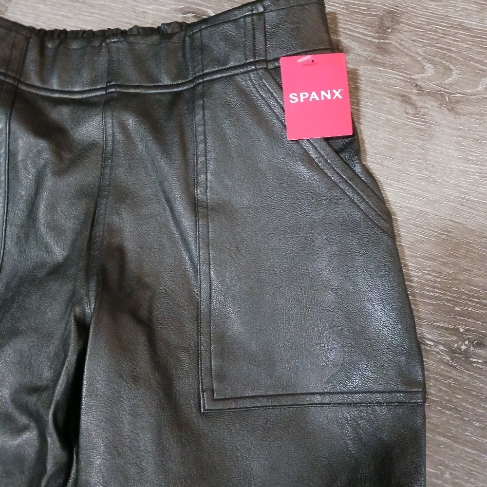 Spanx leather like jogger NWT - Picture 4 of 6